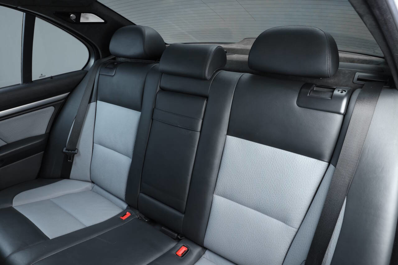 Used 2003 BMW M5 image 91