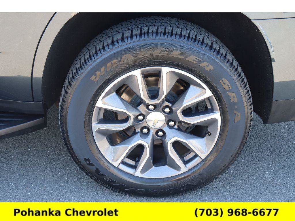 Used 2021 Chevrolet Tahoe LT w/ LT Signature Plus Package AWD/4WD image 32