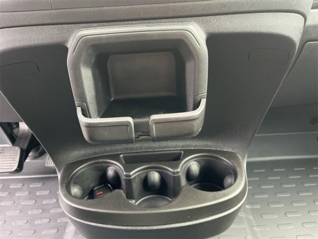 New 2025 RAM ProMaster 2500 w/ Convenience Group FWD image 16