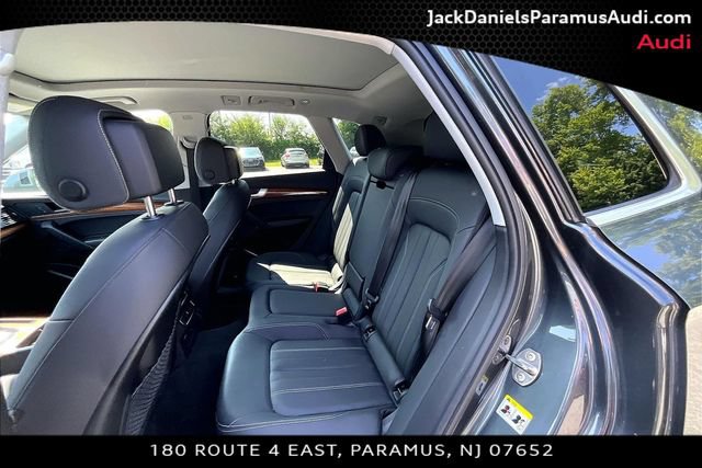 Certified 2023 Audi Q5 2.0T Premium w/ Convenience Package AWD/4WD image 18