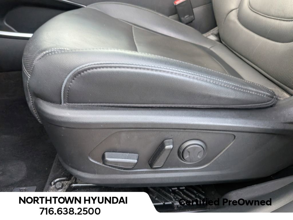Used 2023 Hyundai Tucson Limited image 37