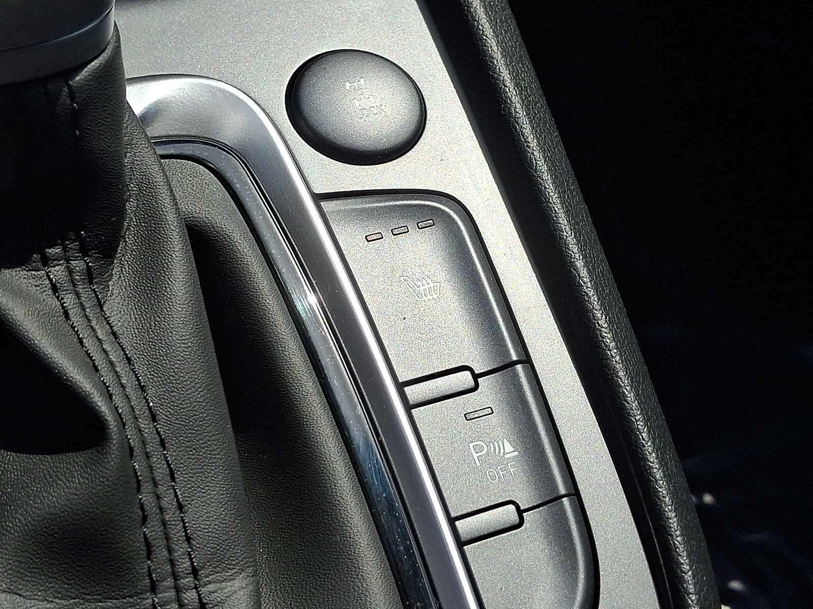 Used 2023 Hyundai Kona Limited image 25