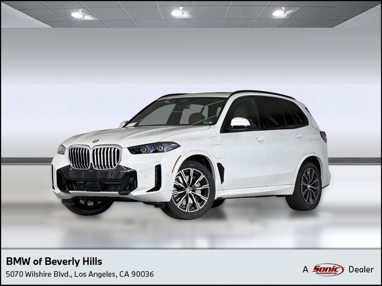 New 2026 BMW X5 xDrive50e w/ M Sport Package AWD/4WD image 1