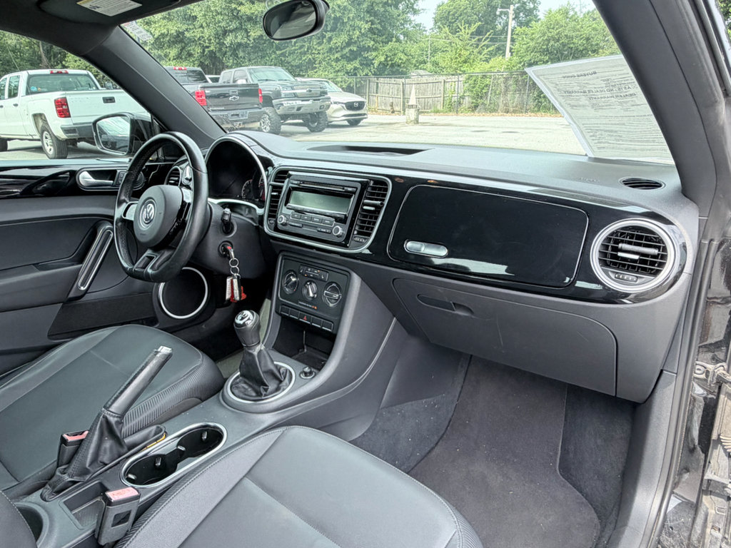 Used 2013 Volkswagen Beetle 2.5 FWD image 10