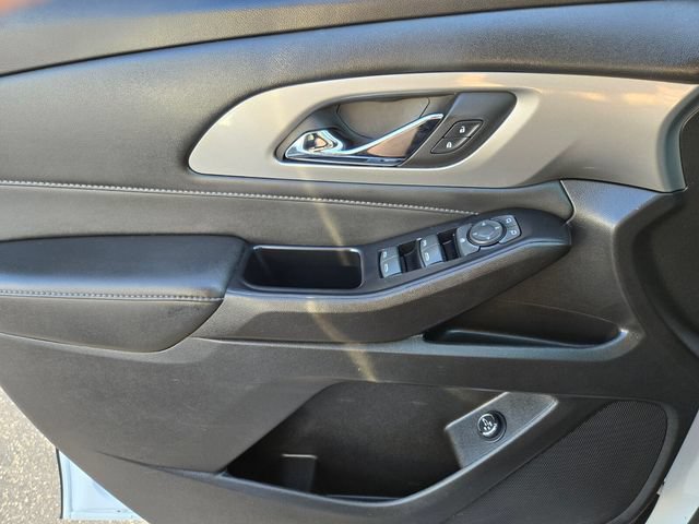 Used 2023 Chevrolet Traverse LT AWD/4WD image 35