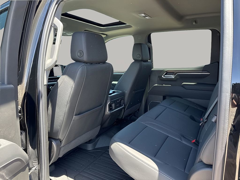 Used 2025 GMC Sierra 1500 SLT image 10