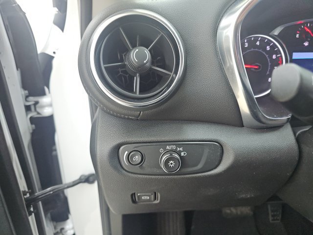 Used 2024 Chevrolet Blazer LT w/ Convenience Package FWD image 27