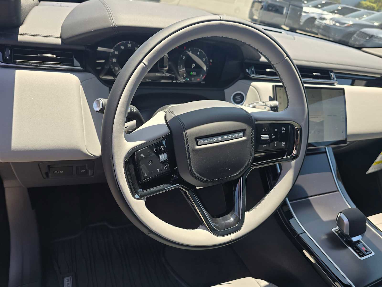Certified 2026 Land Rover Range Rover Velar Dynamic SE image 26