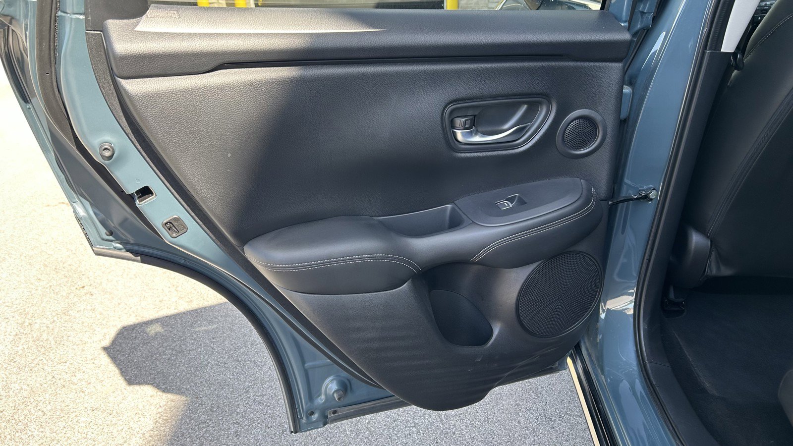 Used 2024 Honda HR-V EX-L image 12