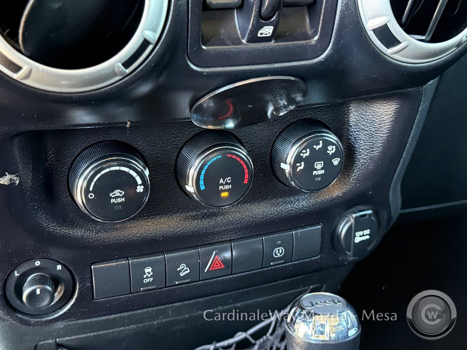 Used 2017 Jeep Wrangler Unlimited Sahara image 22