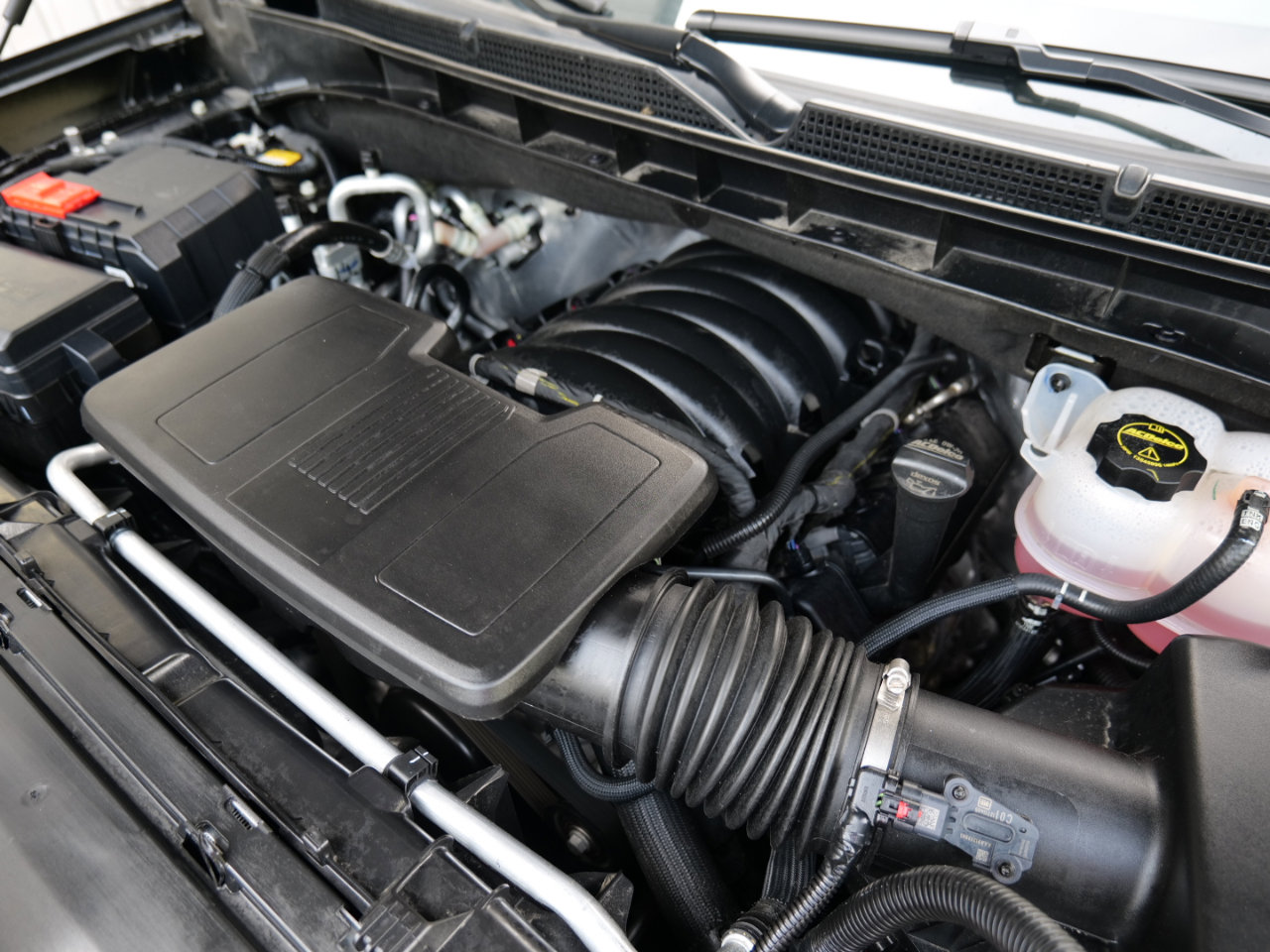 Used 2025 Cadillac Escalade Sport w/ Touring Package image 59