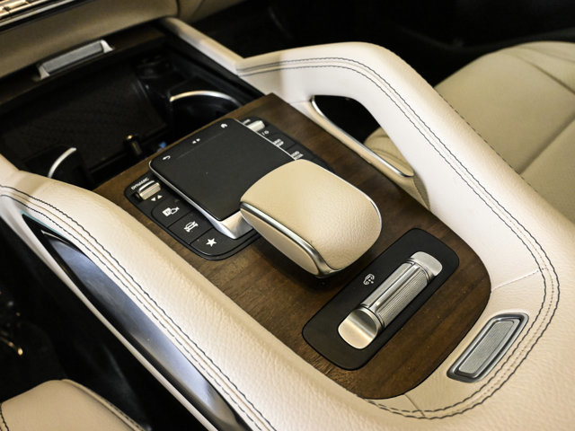 Used 2021 Mercedes-Benz GLS 450 4MATIC image 13