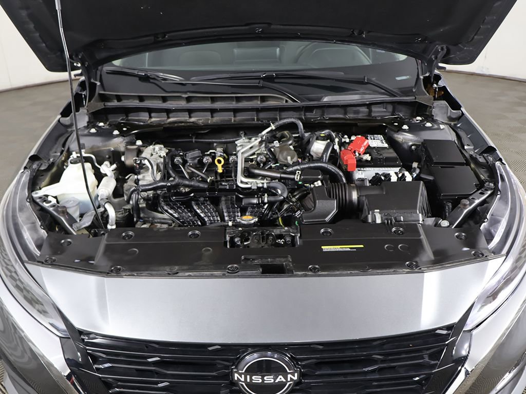 Used 2024 Nissan Altima 2.5 SV image 16