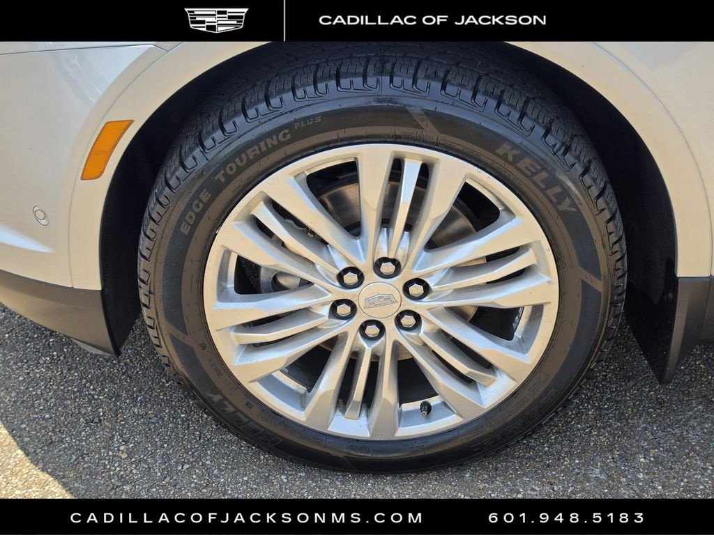 Used 2017 Cadillac XT5 Premium Luxury w/ Driver Assist Package FWD image 32