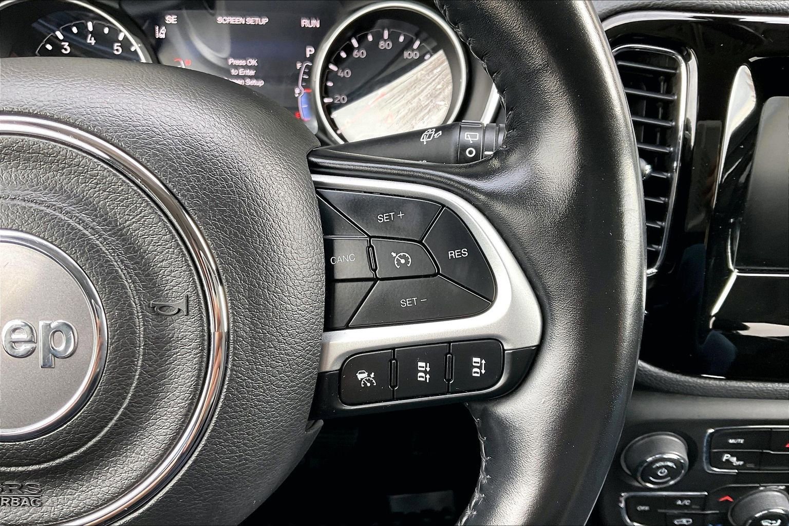 Used 2021 Jeep Compass Latitude image 11