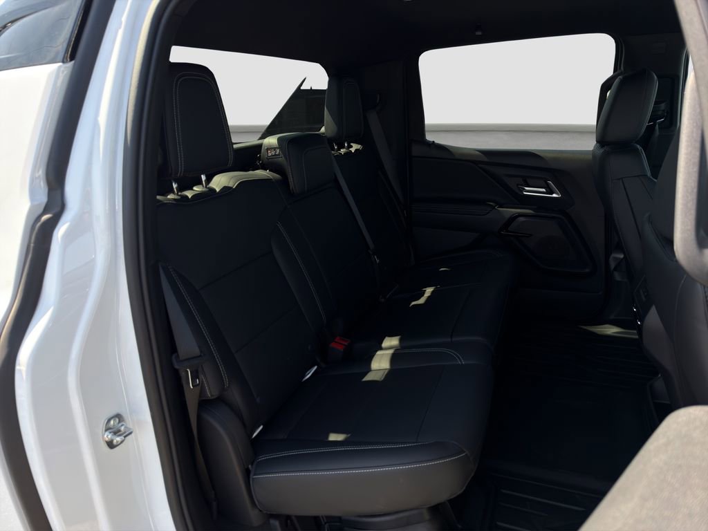 Used 2025 Chevrolet Silverado EV LT image 19