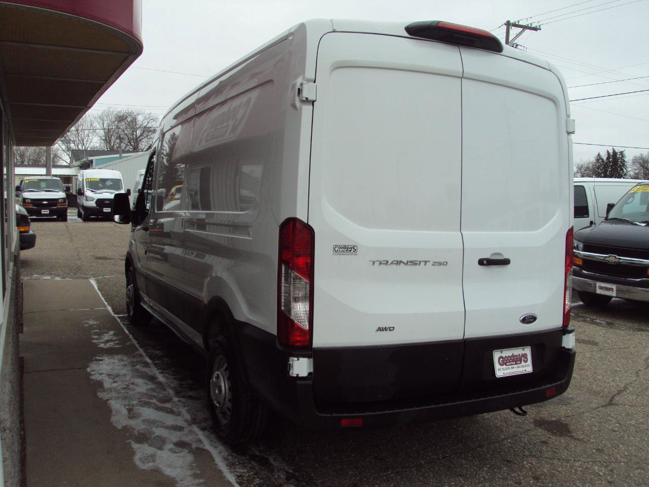 Used 2023 Ford Transit 250 Medium Roof AWD w/ Load Area Protection Package image 5