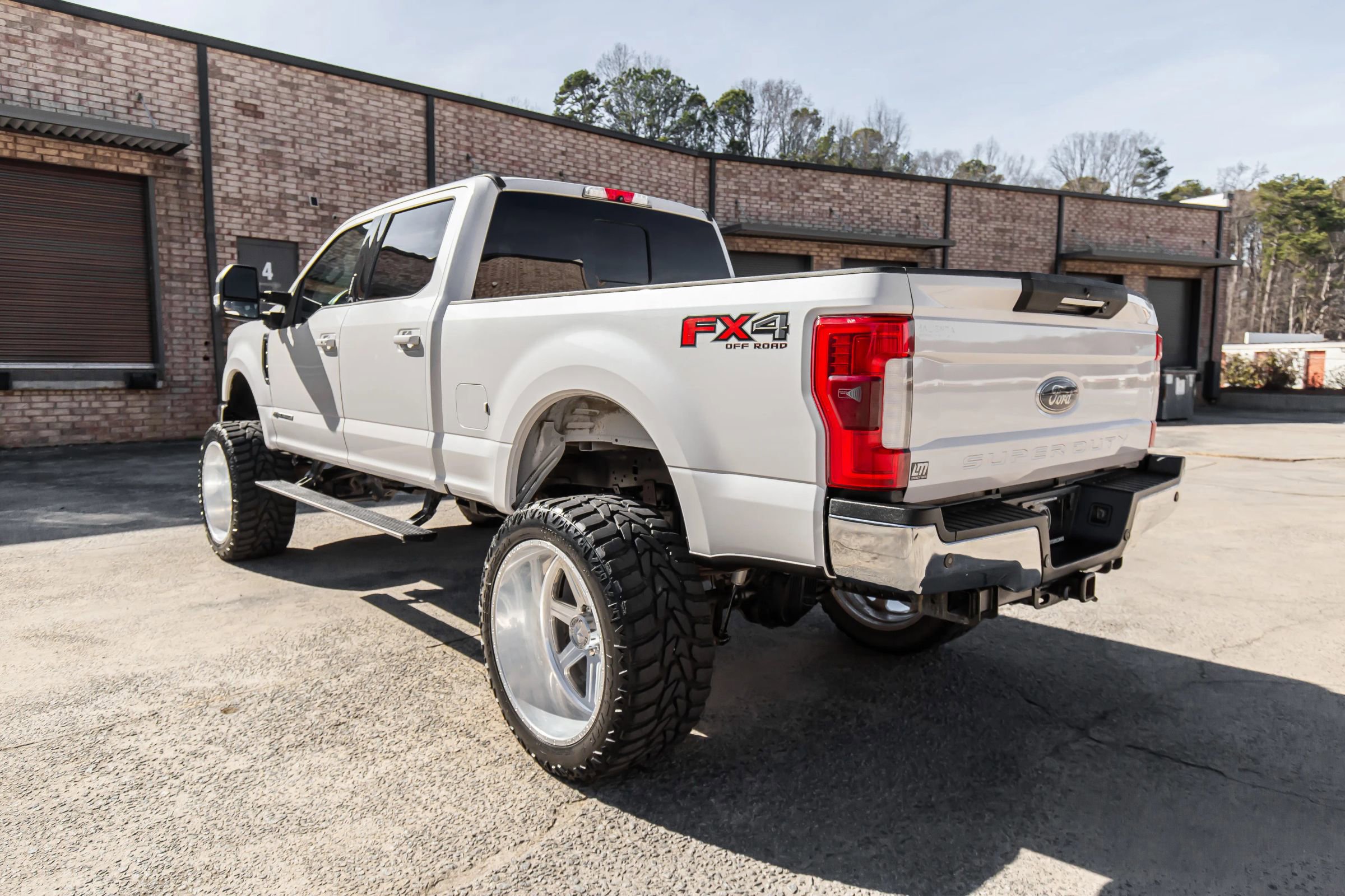 Used 2018 Ford F250 Lariat w/ Lariat Ultimate Package image 9