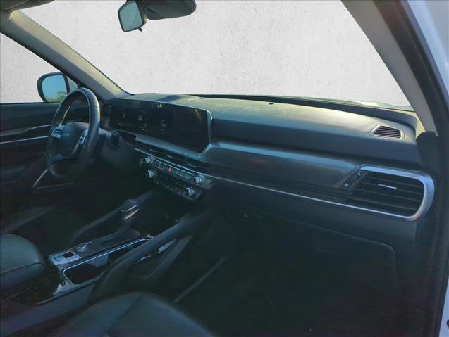 Used 2023 Kia Telluride LX image 24