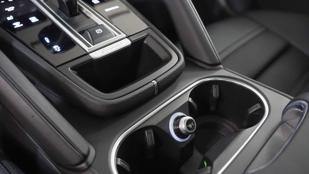 Certified 2023 Porsche Cayenne image 33