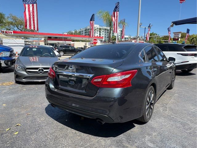 Used 2018 Nissan Altima 2.5 SL FWD image 7