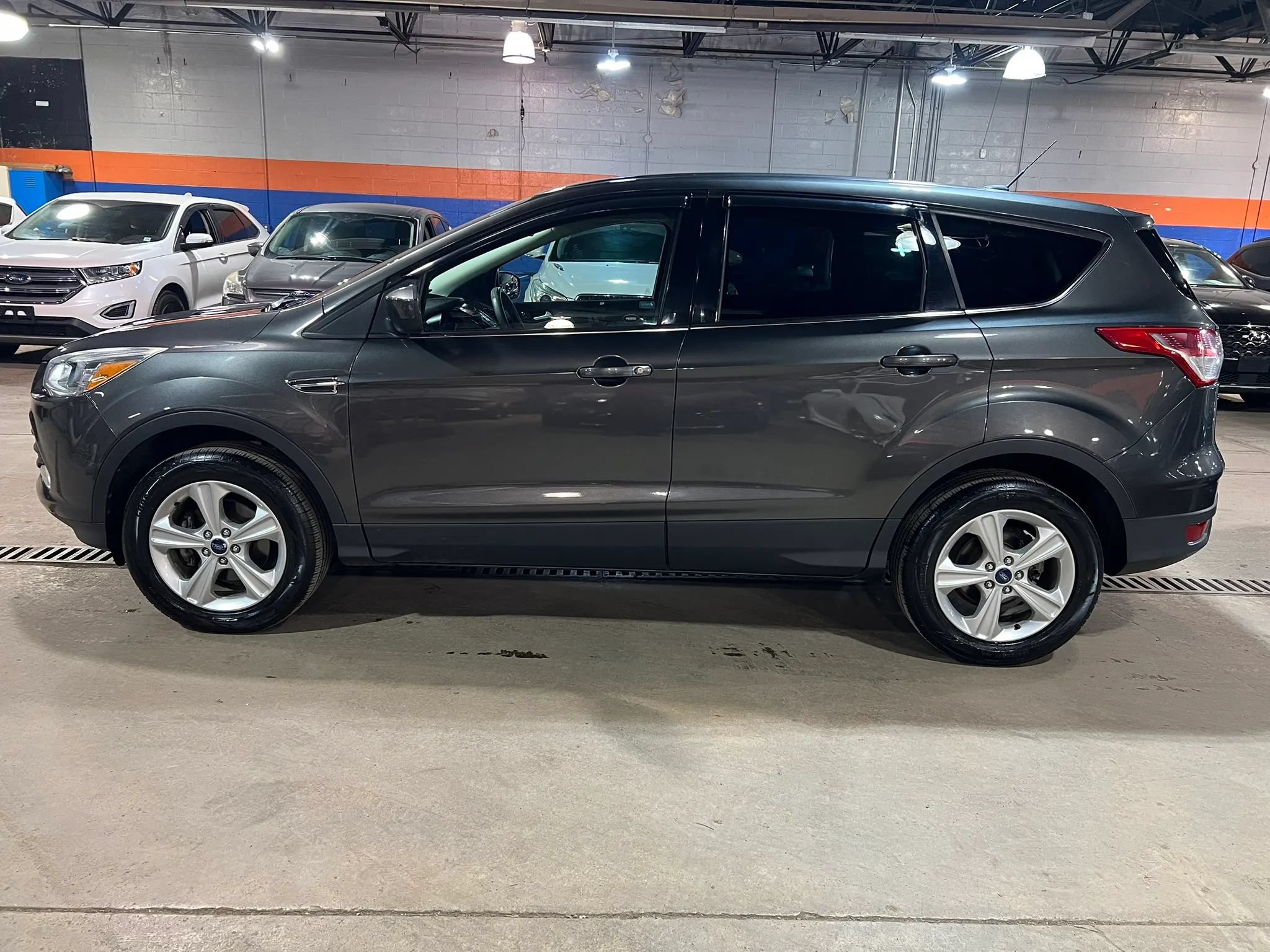 Used 2016 Ford Escape SE w/ SE Cold Weather Package FWD image 6