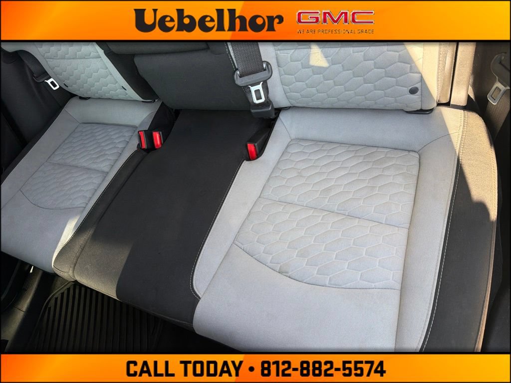 Used 2018 Chevrolet Equinox LT FWD image 18