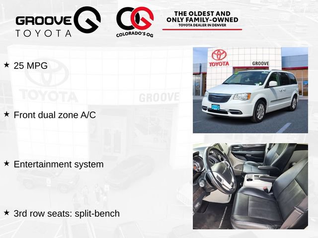Used 2016 Chrysler Town & Country Touring FWD image 4