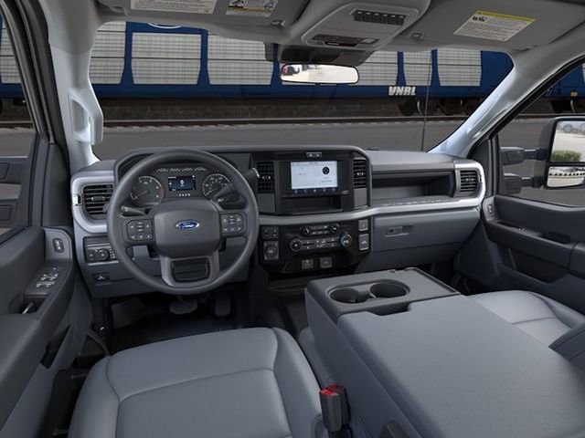 New 2026 Ford F350 XL w/ FX4 Off-Road Package AWD/4WD image 9