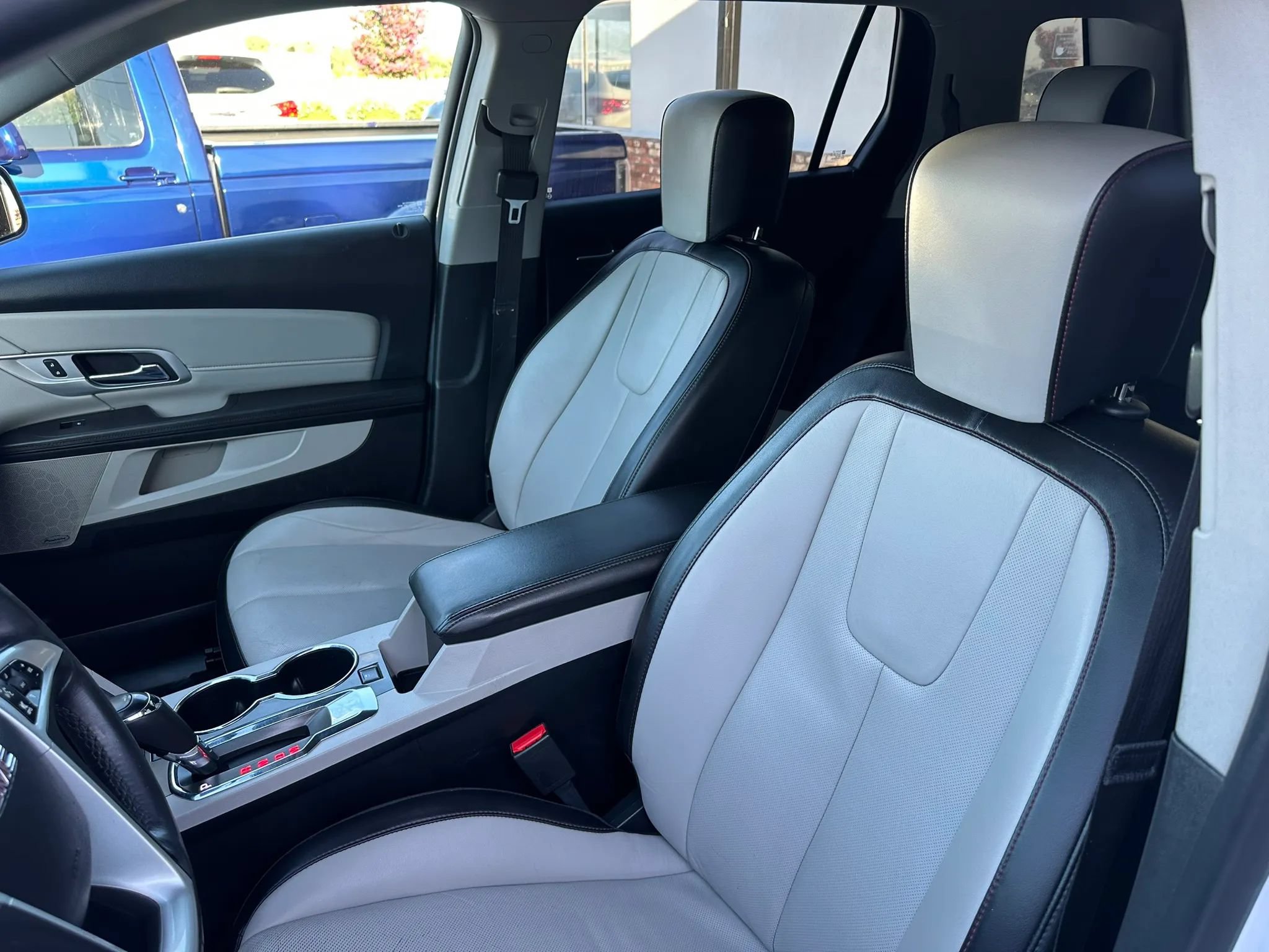 Used 2017 GMC Terrain SLT FWD image 31