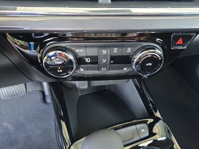 New 2025 Chevrolet Trax ACTIV w/ Driver Confidence Package image 16