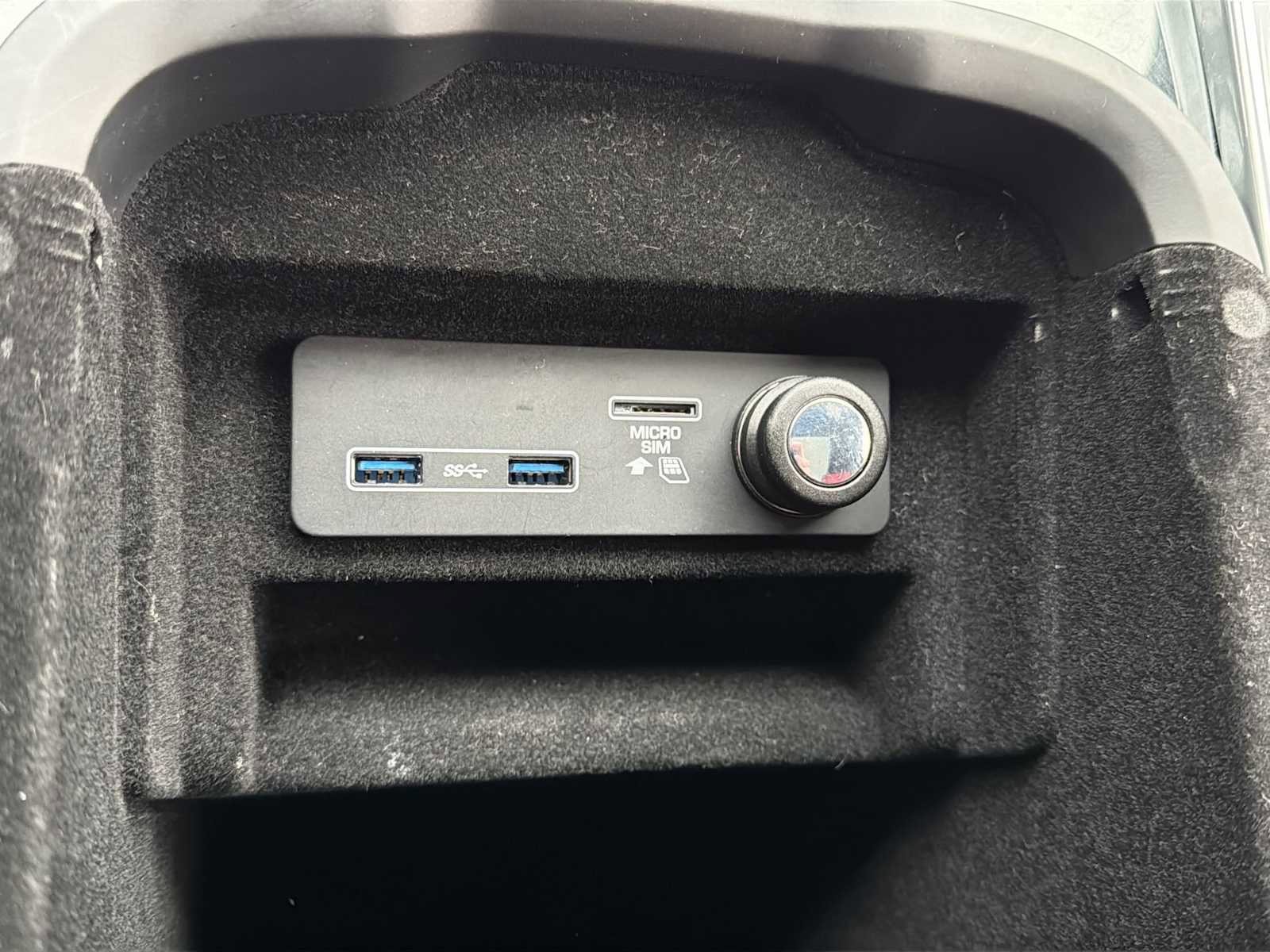 Used 2020 Land Rover Range Rover Sport HST image 31