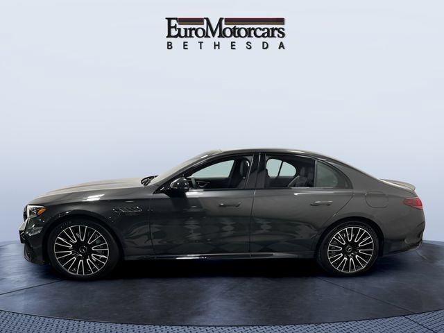 Used 2026 Mercedes-Benz E 53 AMG e 4MATIC Sedan image 3