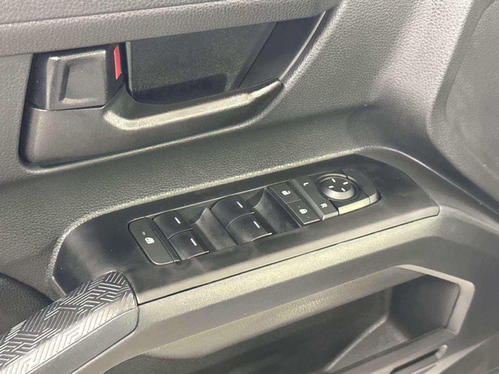 Used 2026 Toyota Tacoma SR5 AWD/4WD image 27