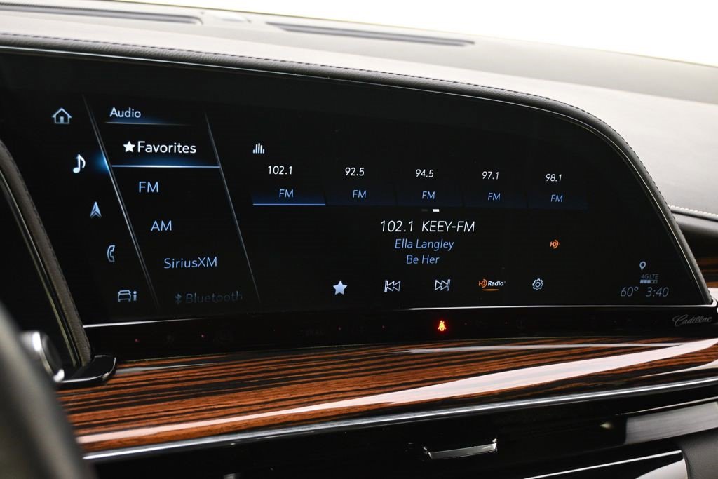 Certified 2023 Cadillac Escalade Premium Luxury AWD/4WD image 30