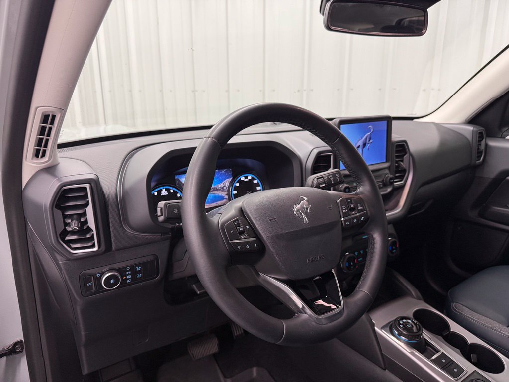 Used 2024 Ford Bronco Sport Outer Banks w/ Tech Package AWD/4WD image 17