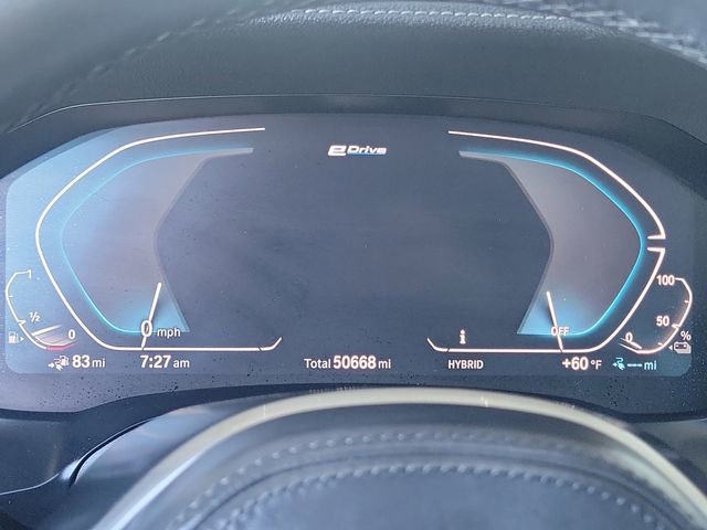 Used 2021 BMW 330e 330e iPerformance w/ M Sport Package image 10