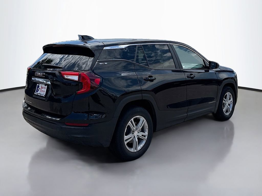 Used 2024 GMC Terrain SLE FWD image 7