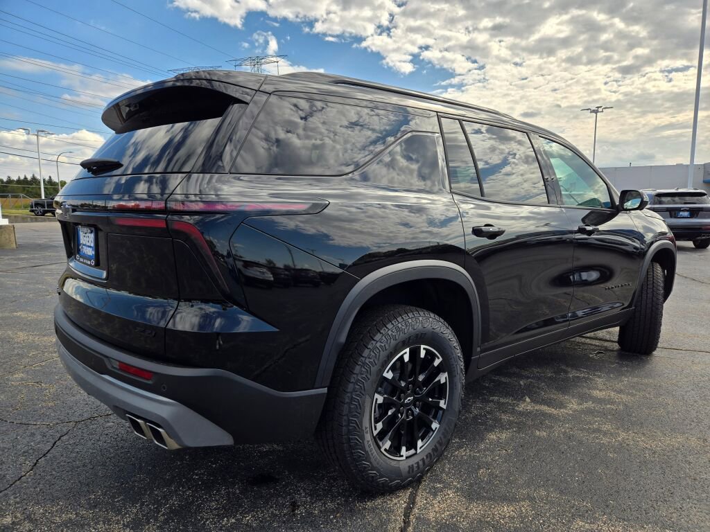 New 2026 Chevrolet Traverse Z71 w/ Driver Confidence Package image 12