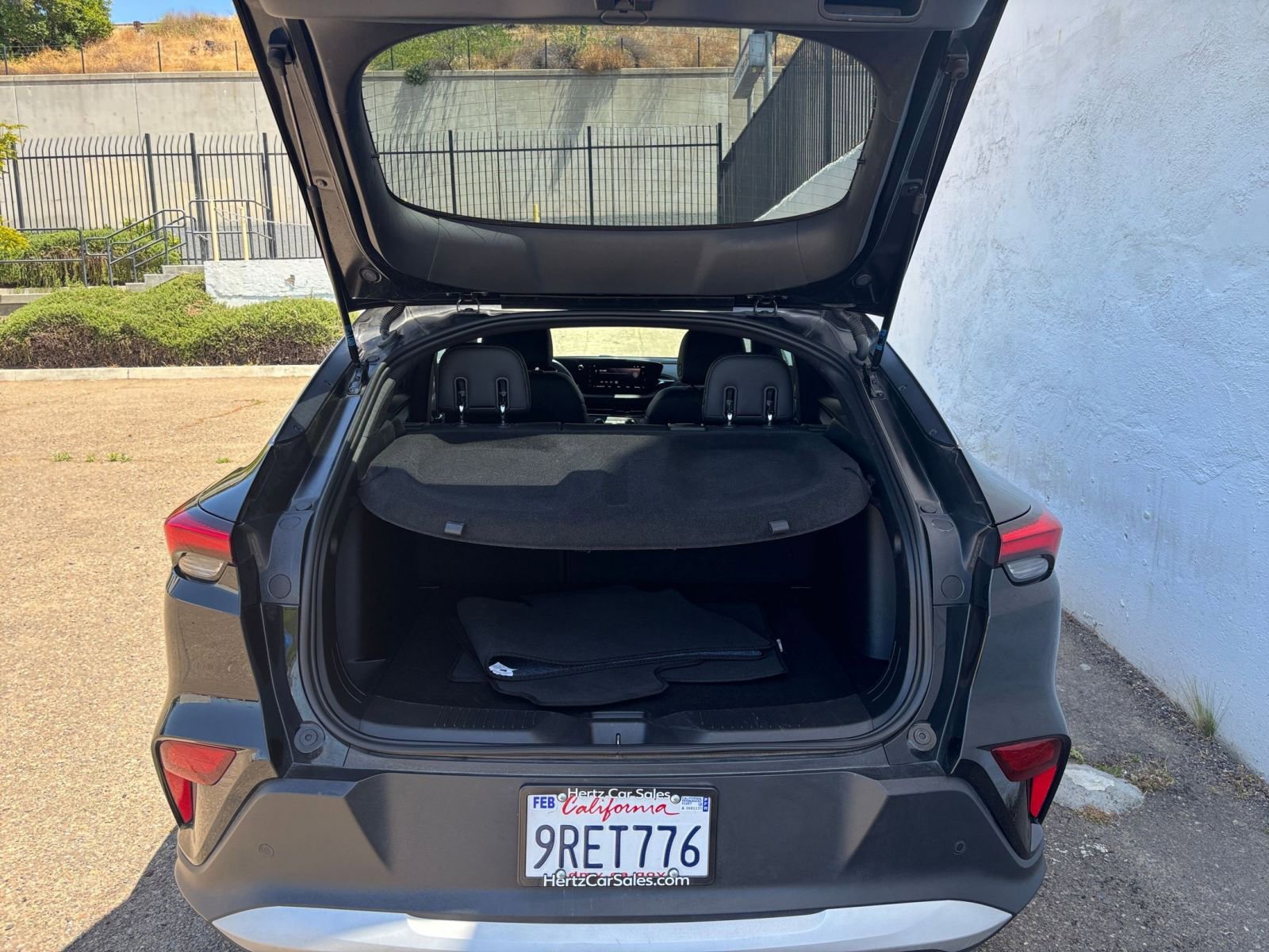 Used 2025 Buick Envista Preferred image 30