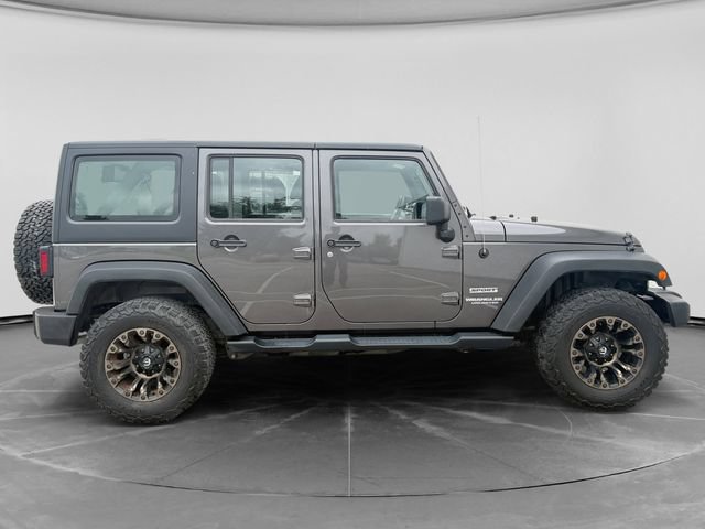 Used 2014 Jeep Wrangler Unlimited Sport w/ Connectivity Group AWD/4WD image 2