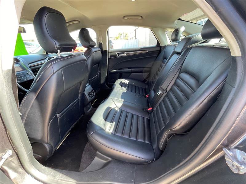 Used 2019 Ford Fusion SEL image 23