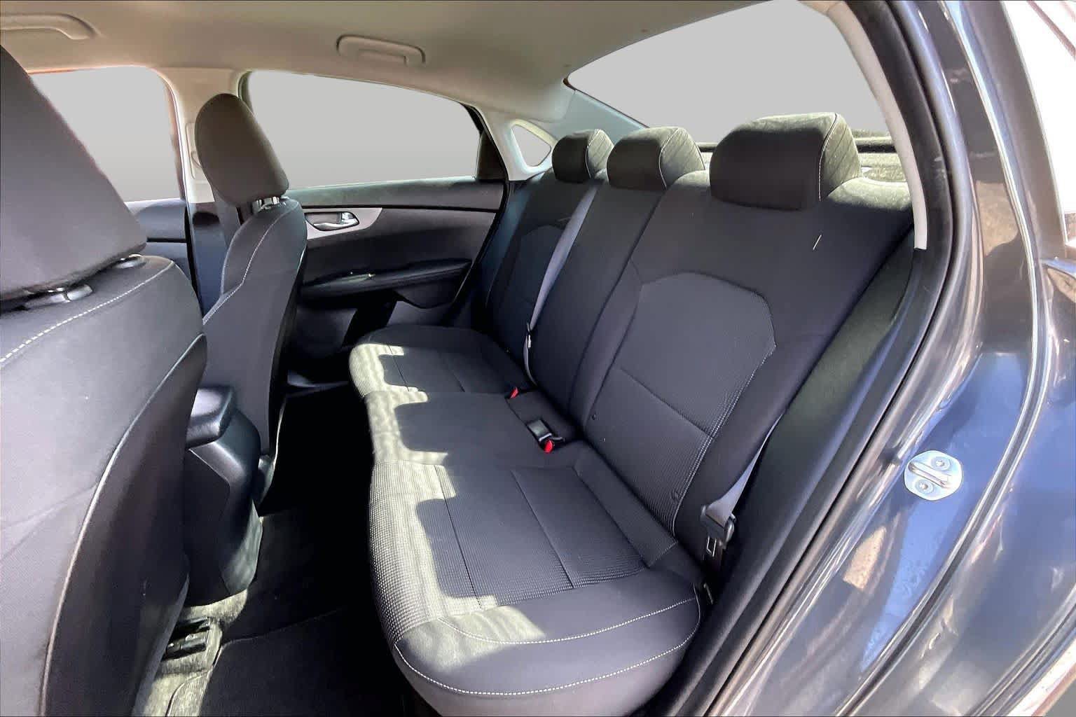 Used 2019 Kia Forte LXS FWD image 19