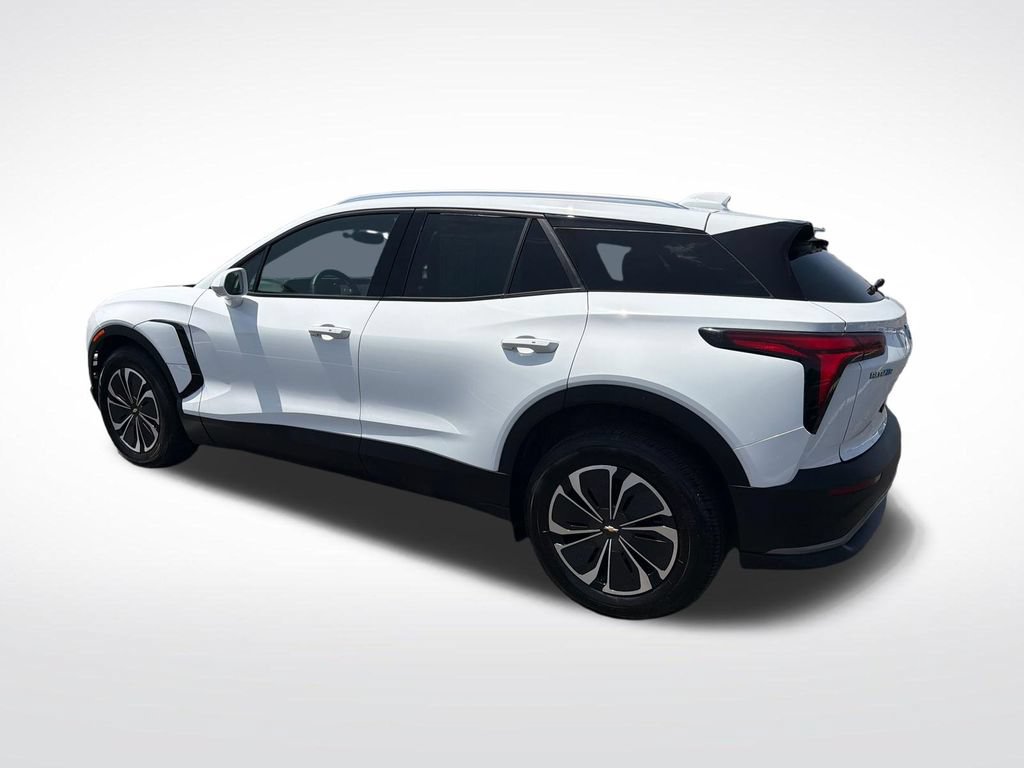 Used 2024 Chevrolet Blazer EV LT AWD/4WD image 14