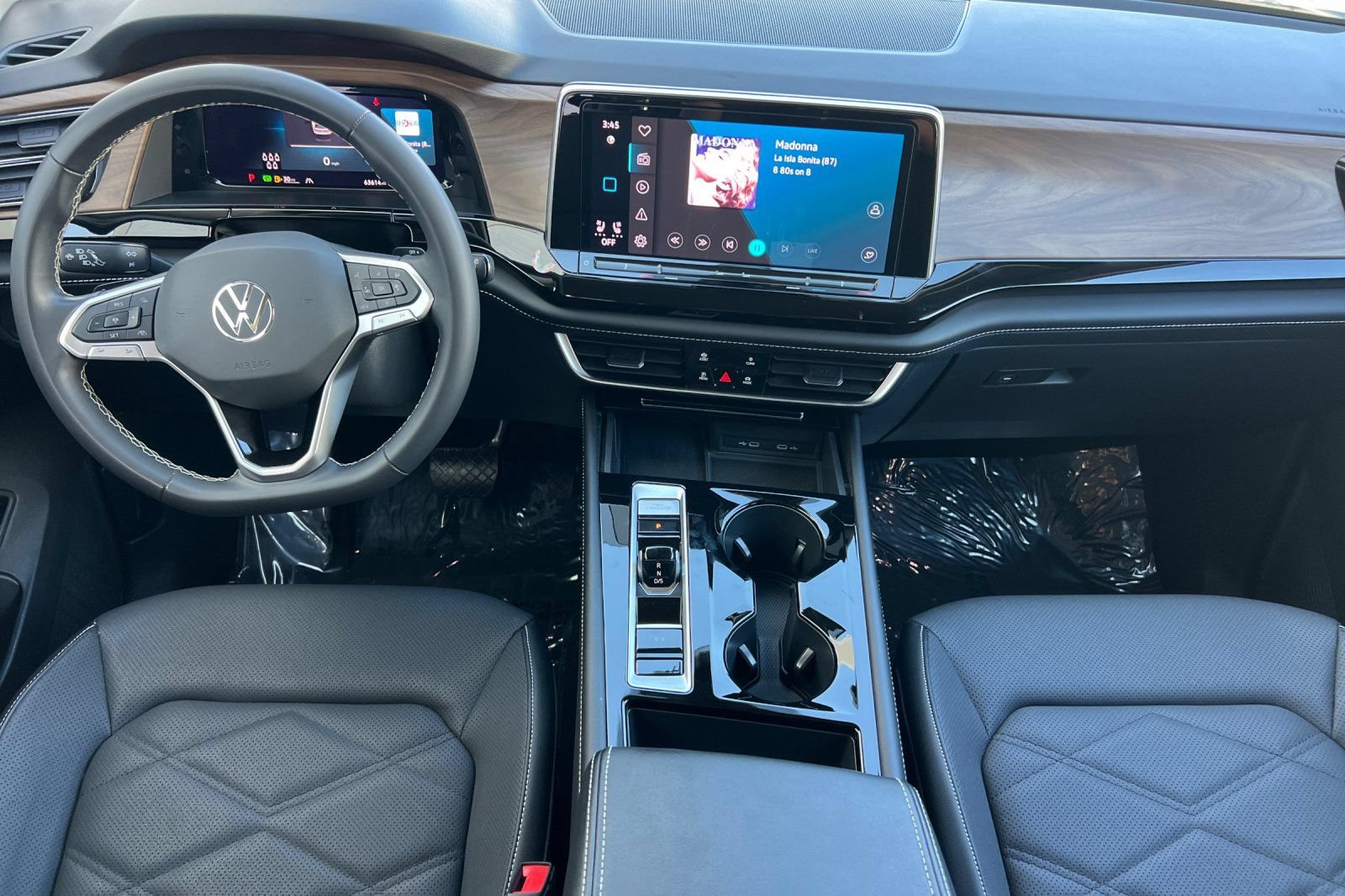 Used 2024 Volkswagen Atlas SE FWD image 15