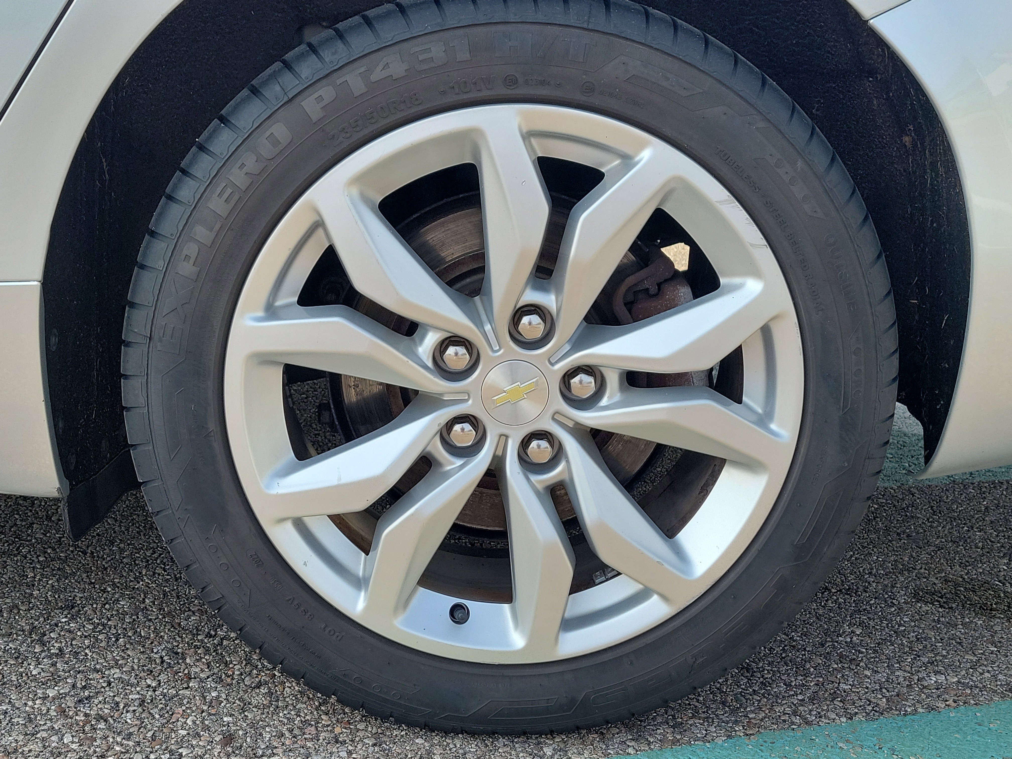 Used 2018 Chevrolet Impala LT image 5