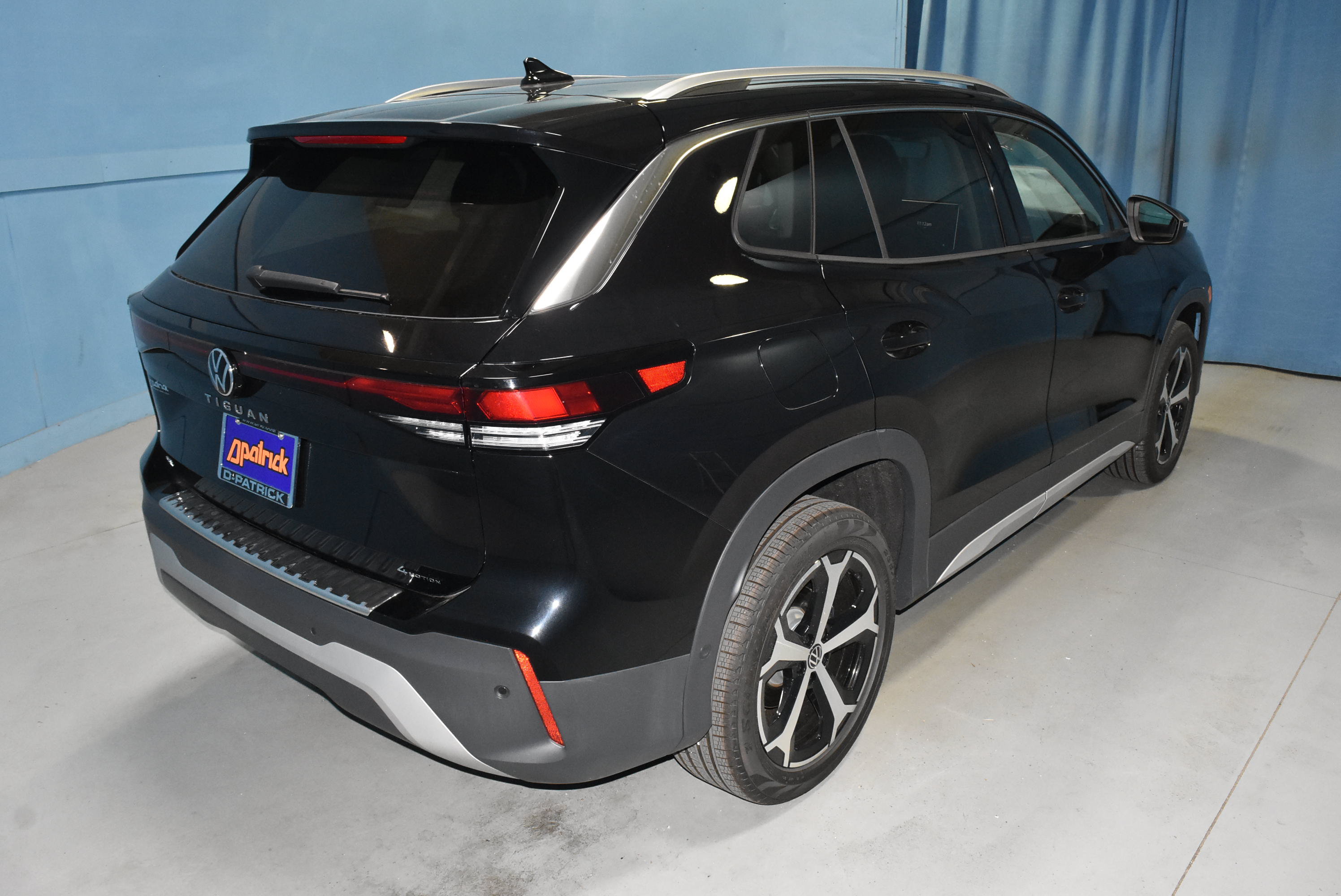 New 2026 Volkswagen Tiguan SE AWD/4WD image 19