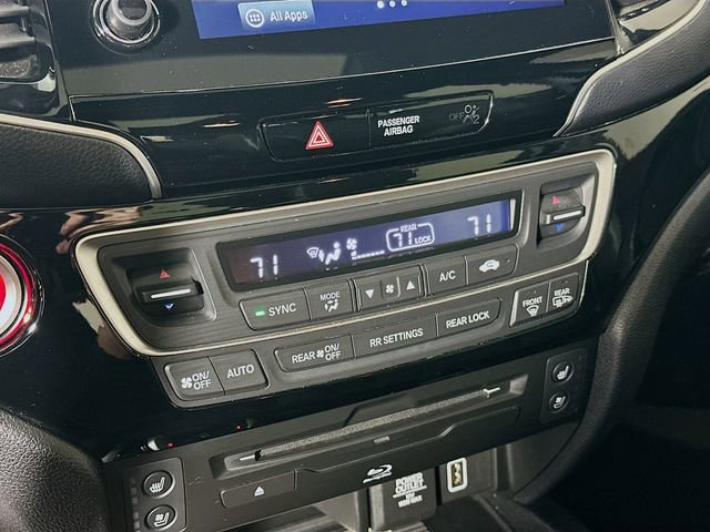 Used 2020 Honda Pilot Black Edition image 17