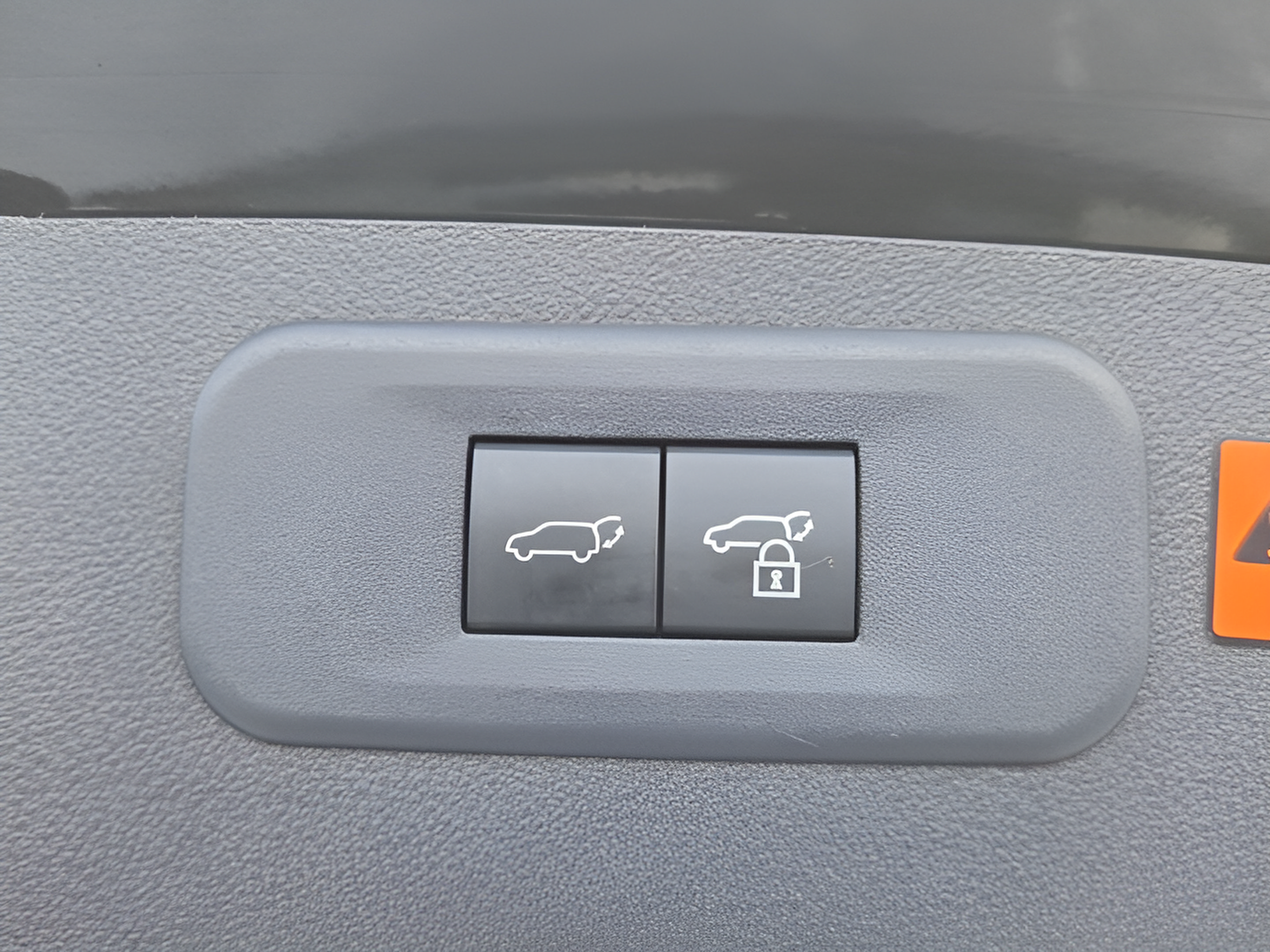 Certified 2025 Lexus NX 250 FWD w/ Accessory Package (K3) image 14