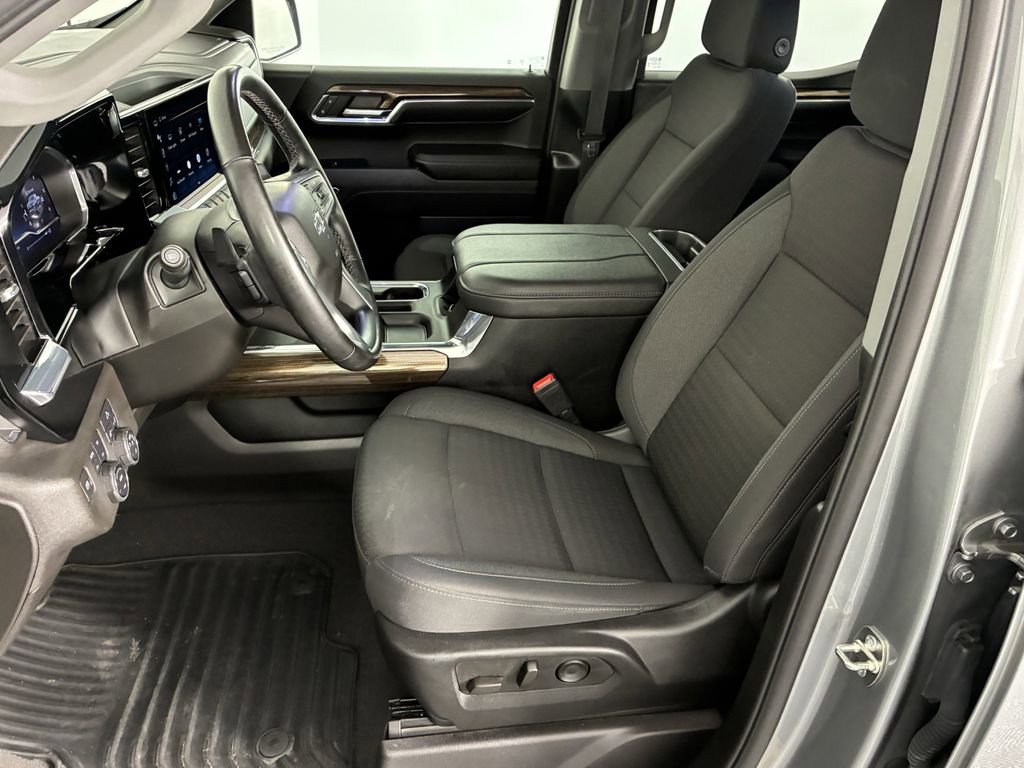 Used 2024 Chevrolet Silverado 1500 RST w/ Z71 Off-Road Package image 10
